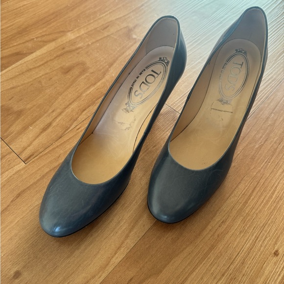 Tod’s shoes, Tod’s Cute kitty heels, grey blue leather US size 6 (like new) - Picture 6 of 11